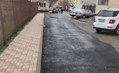 В Ставрополе отремонтировали дорогу и тротуар возле школы №43