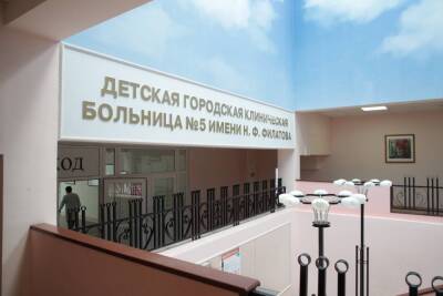 Жители Петербурга пожаловались на отсутствие ремонта в детской больнице им. Филатова