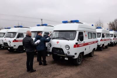 Губернатор Островский сообщил: еще 16 машин для «скорой» доставлены в регион