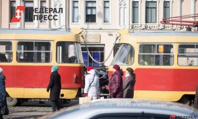 В центре Челябинска из-за подрядчика затягивается ремонт трамвайных путей