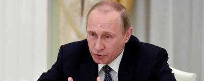 Владимир Путин поручил губернаторам доложить о контроле за соблюдением ограничений по COVID-19