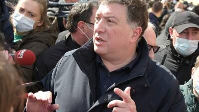 Экс-мэра Тбилиси задержали у суда во время процесса над Саакашвили