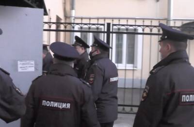 Петербургские полицейские проверили две тысячи квартир в Московском районе