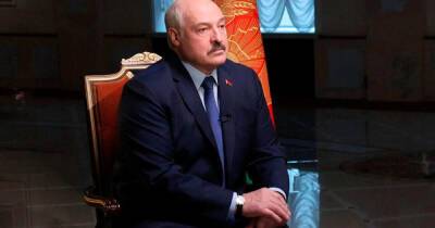 Лукашенко пообещал ответить на агрессию на фоне переброски войск НАТО