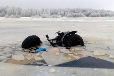 В Северодвинске очередной рыбак провалился под лёд