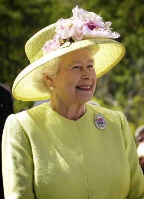 Королева Елизавета II предпочитает хранить в сейфе завещания