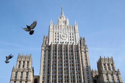 В МИД назвали непростыми консультации России и США по визовым вопросам