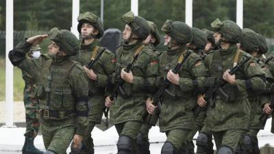 Минобороны Белоруссии: обстановка у западной и южной границ накаляется