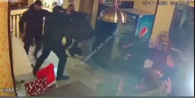 Полицейские устроили дебош в кафе Одессы, видео: "Не захотели платить" - politeka.net - Украина - Одесса