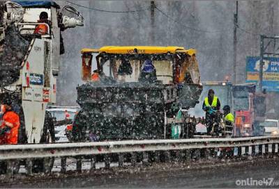 Работу коммунальных и дорожных служб в период снежных штормов в Ленобласти скоординируют штабы