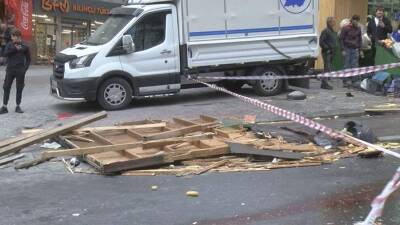 В Стамбуле погибли два человека из-за ураганного ветра