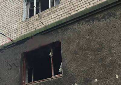 Мужчину выбросили из окна здания: кадры и подробности ЧП в Днепре