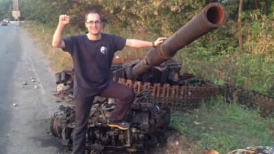 Выстрелившему из гаубицы 152-мм украинскому главреду запретили работу в зоне ООС