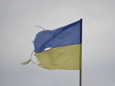 Луцкие школьники поглумились над украинским флагом