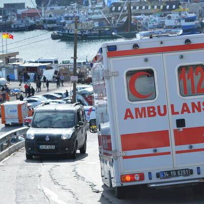 Число пострадавших в результате урагана в Стамбуле возросло до 38 человек