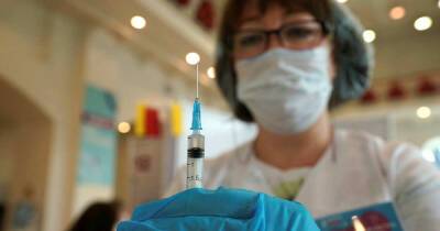 В РФ запросили разрешение на исследования вакцины для детей от 6 лет