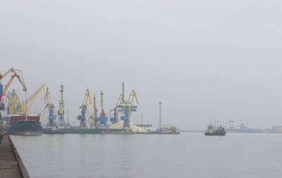 В Керченском проливе остановилось движение судов