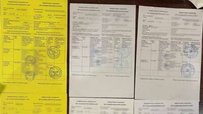В Киевской области выявили подпольный цех по подделке ковид-сертификатов
