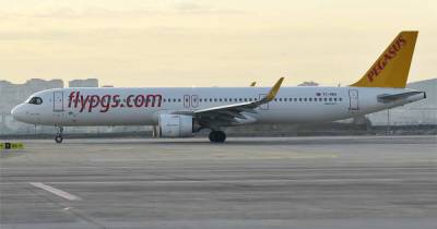 Пассажир с COVID-19 скончался во время полета из Турции