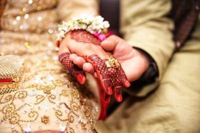 Женщина тайно вышла замуж за родственника и родила от него двух детей - lenta.ru - India - штат Керала