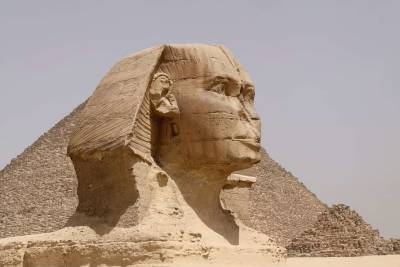 Археологи озадачены обнаружением нового сфинкса возле пирамиды в Гизе