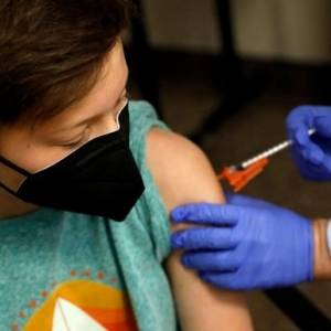 В США разрешили вакцинировать от коронавируса детей от 5 лет