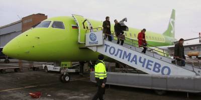 Самолет рейса «Москва - Братск» сел в Новосибирске из-за инфаркта у пассажира