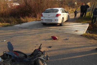 Водитель скутера пострадал в ДТП в Пушкиногорском районе