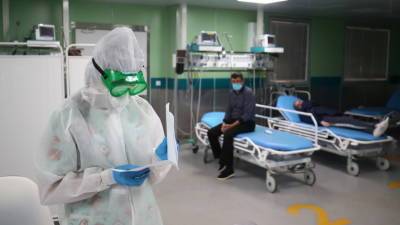 В Москве за сутки выявлено 6827 случаев коронавируса