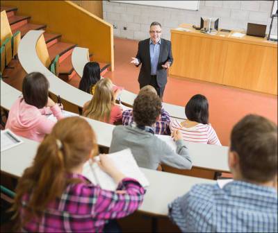 Белорусским преподавателям и студентам нужна другая идеология образования