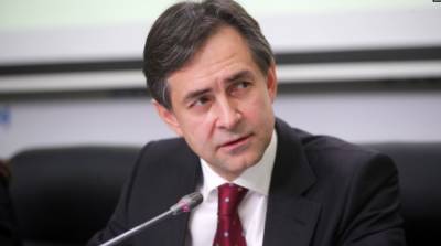 НАБУ проводит обыски у министра Любченко и главы налоговой службы