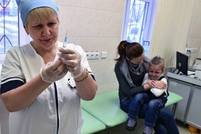 Комаровский назвал единственное противопоказание к прививке от ветрянки детям