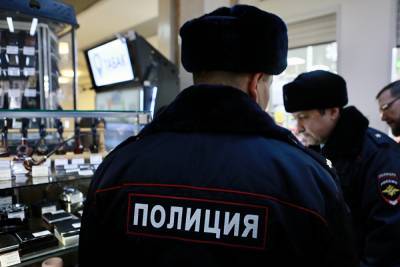 На Южном Урале осужден экс-полицейский, похищавший бензин и служебную форму