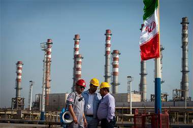 США пытаются помешать росту экспорта иранской нефти - СМИ
