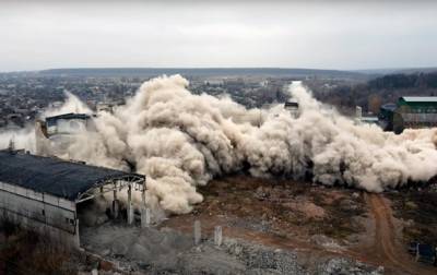 Под Харьковом взорвали фаянсовый завод