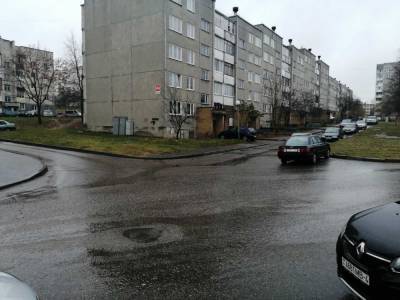 ГАИ ищет очевидцев ДТП: в Гродно водитель сбил ребенка во дворе дома