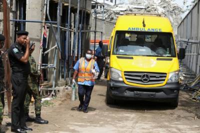 Число погибших при обрушении здания в Лагосе достигло 22