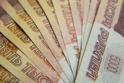 Россиянка заработала миллионы, продавая выдуманные арестованные машины и квартиры