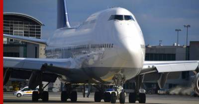 В Новосибирске совершил аварийную посадку Boeing 747 с горящим двигателем