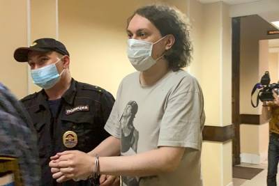 В Петербурге суд продлил арест блогеру Юрию Хованскому