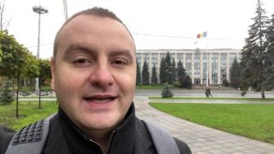 «Наши»: Власти Молдавии благодарят кого угодно, а газ-то — российский