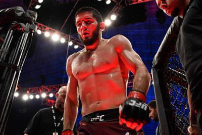 Ислам Махачев - Дэн Хукер - Махачев ответил оценившему его победу на турнире UFC Макгрегору - lenta.ru - Новая Зеландия - Абу-Даби