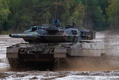 Танк Leopard 2 испытали с израильским комплексом активной защиты