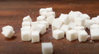 Жизнь перестанет быть сладкой: цены на сахар в Украине подскочат до 40 гривен за кг – стала известна причина