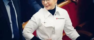 Швидка політична допомога: мережу рве фото Тимошенко у костюмі медсестри