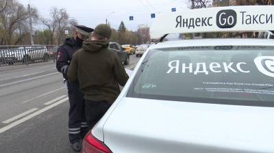 Воронежцам рассказали об опасной езде с таксистами-нелегалами