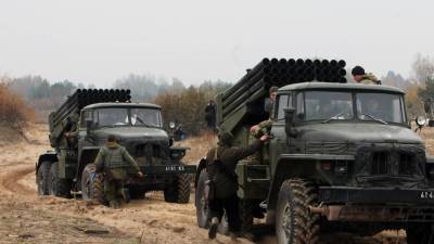 Киеву пообещали разгром российской армией за неделю в случае военного конфликта