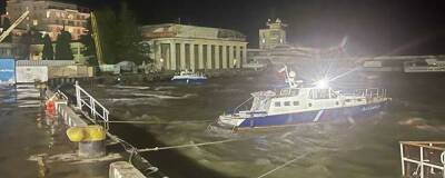 Одно судно затонуло, четыре сорвались с якоря из-за урагана в Ялте