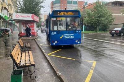 Осипов потребовал изменить контракт троллейбусной линии в Каштак, чтобы завершить в срок