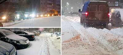Петрозаводск завалило снегом - город стоит в одной большой пробке